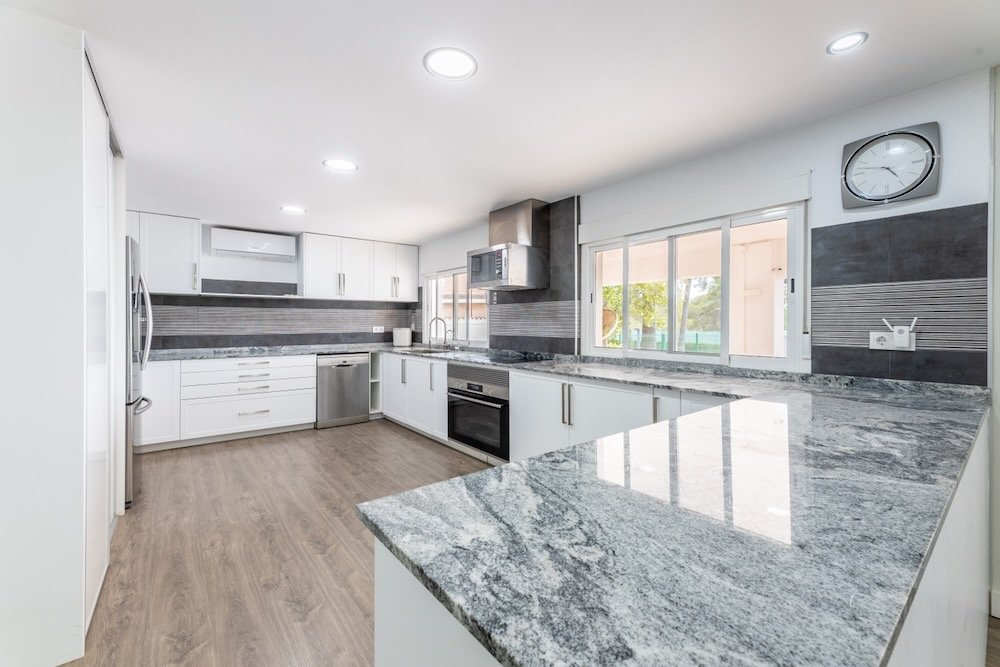 Property 2443 - Image 27